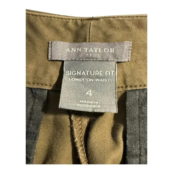 Ann Taylor Women's Chino Shorts Size 4 Beige Casual 5-Pocket Design - Picture 3 of 5